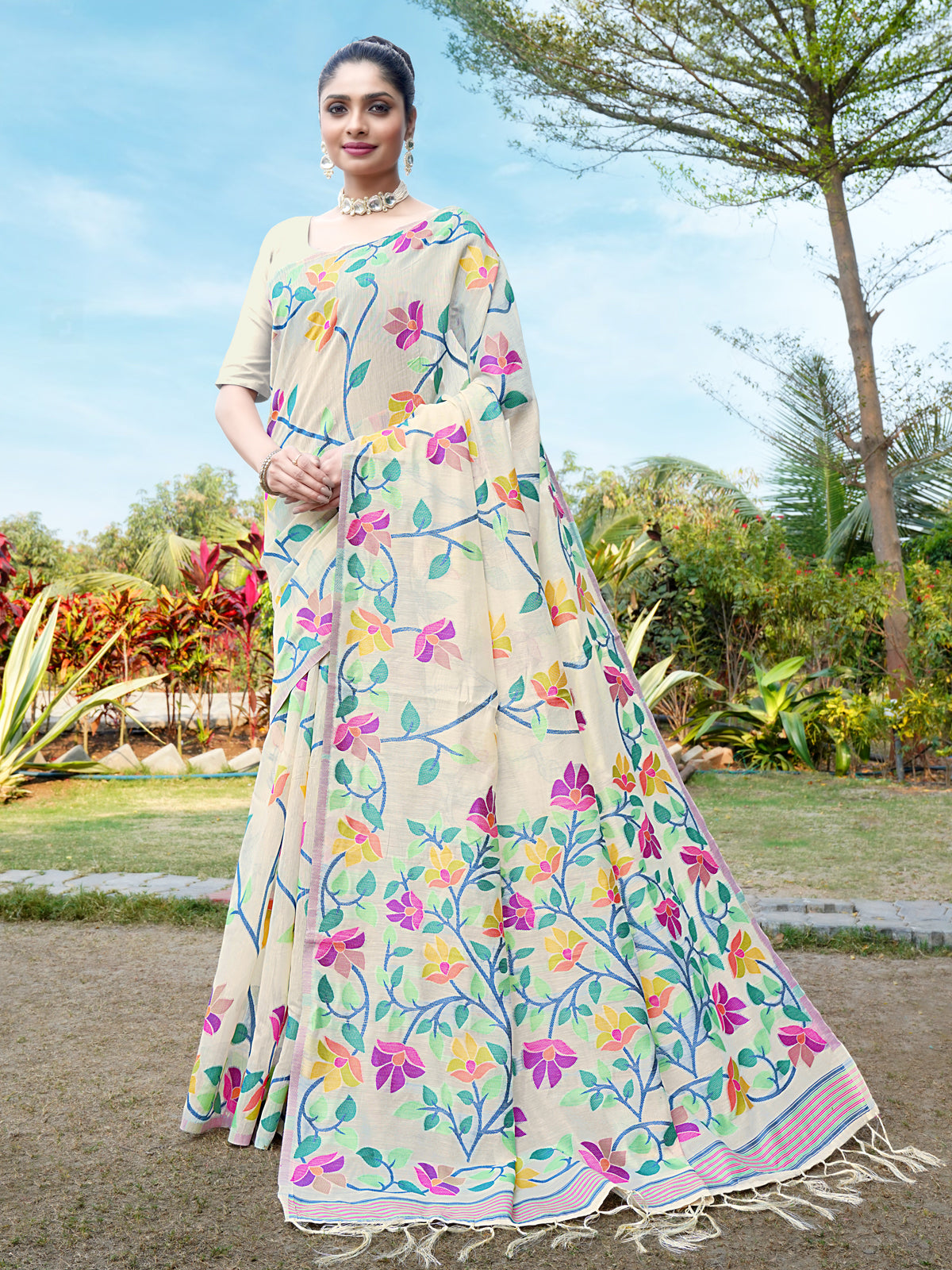 Elegant Off White Cotton Muslin Saree with Multicolored Floral Jaal Pattern