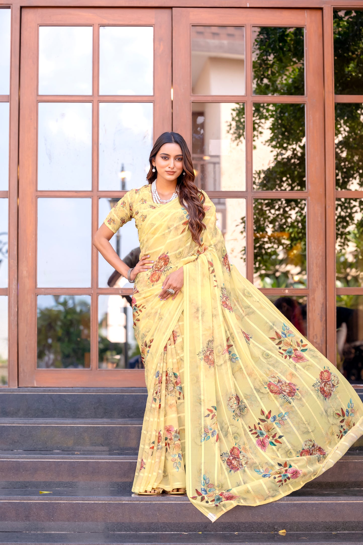 Elegant Weightless Saree Featuring Multi Colored Patterns