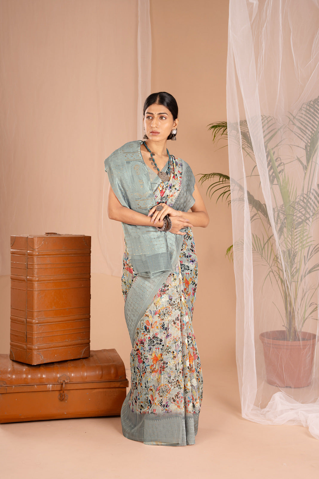 Lakhnawi Digital Print Grey Floral Saree