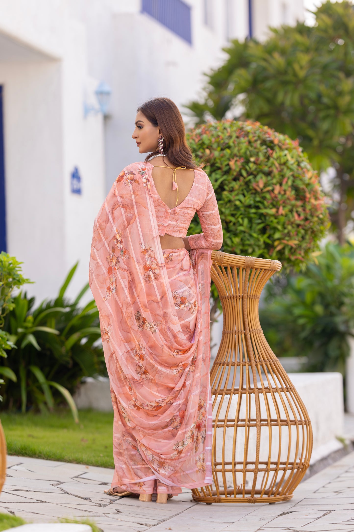 Luxurious Weightless Saree with Multicolored Design