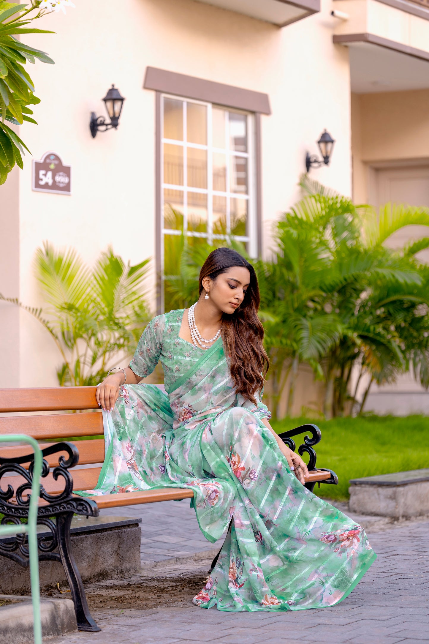 Elegant Weightless Saree Featuring Multi Colored Patterns