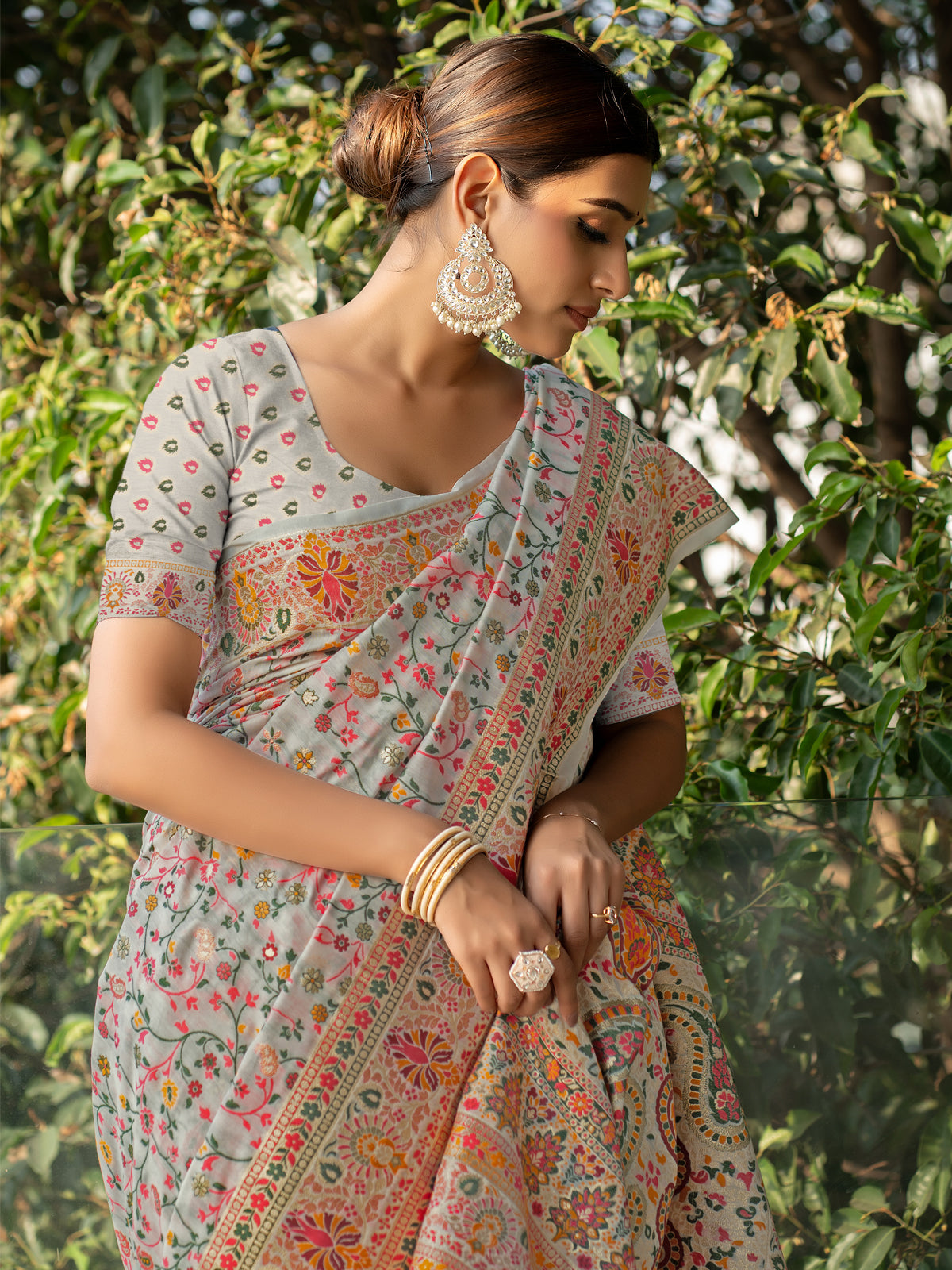 Off White Blended Jamdani Silk Saree with Kashmiri Work