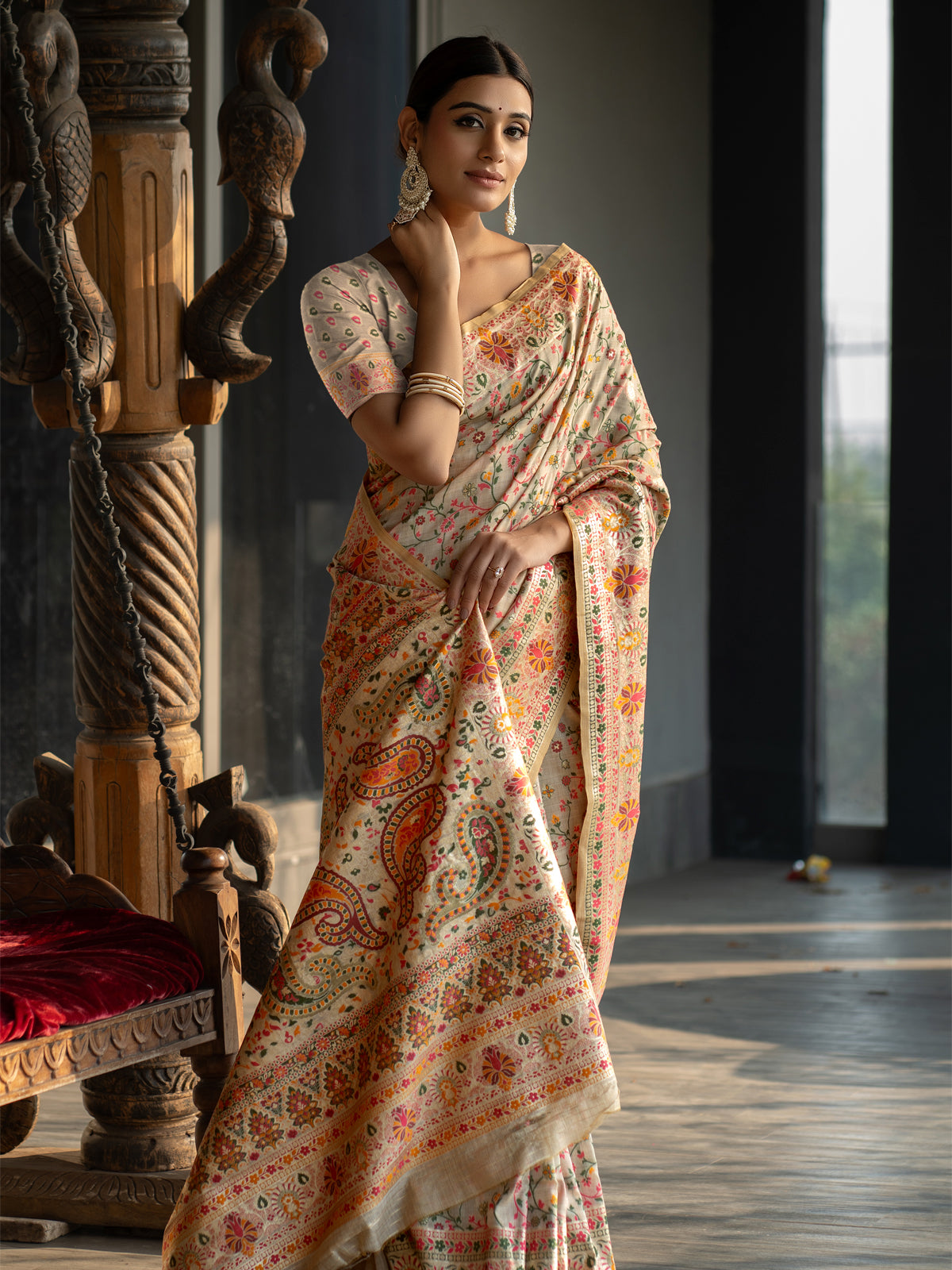 Timeless Warm Beige Jamdani Saree with Antique Gold Minakari Kani Weave