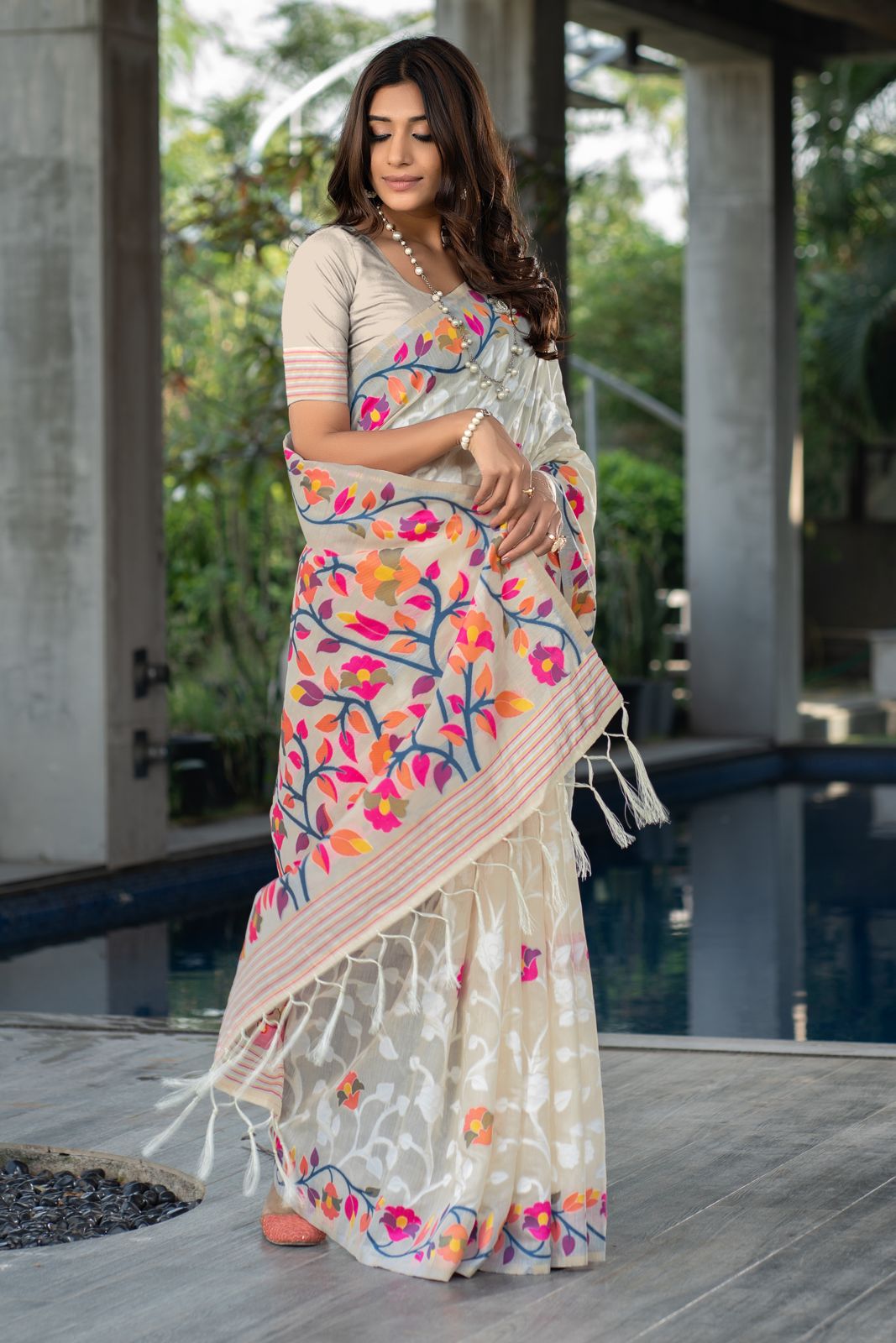 Beautiful Cotton Muslin Saree with Multicolored Floral Jaal White
